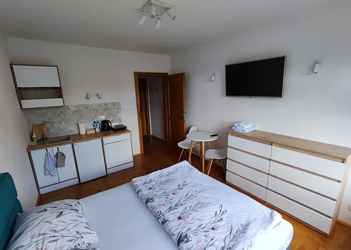 בית הארחה Monterska