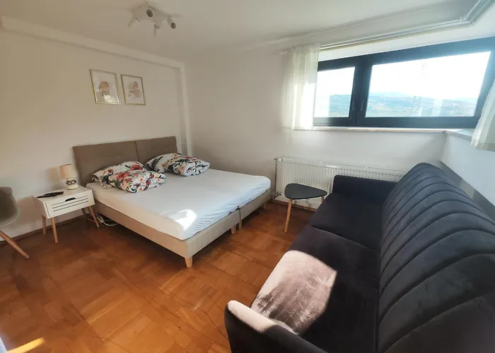 בית הארחה Monterska